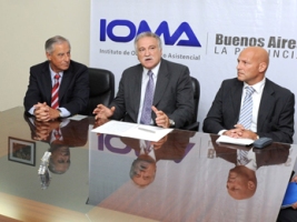 Reuniónen la sede de IOMA