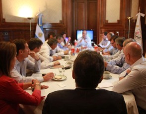 El jefe de Gobierno de la ciudad de Buenos Aires, Mauricio Macri, encabezó hoy la habitual reunión semanal del gabinete porteño, que se celebró en la sede del palacio comunal, en Bolívar 1. Al término del plenario la vicejefa de Gobierno, María Eugenia Vidal, informó a la prensa sobre los distintos temas tratados. Fotos: Matías Repetto Bonpland/ GCBA