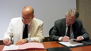 Firma del acuerdo