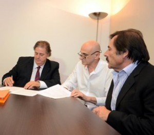 Collia firma Convenio Anestesiologos