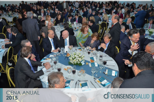 CenaConsenso2015SalonYmesa