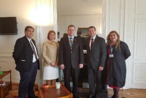 Ministro y comitiva Suiza