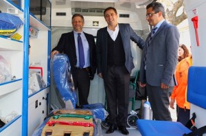 Rubinstein entrega la ambulancia