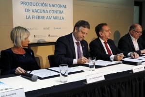 vacuna fiebre amarilla firma acuerdo