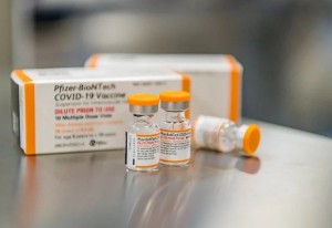 pfizer omicron