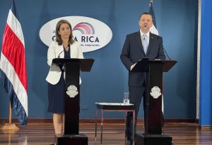 Asume como nueva ministra